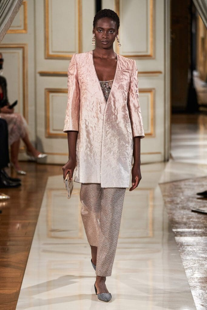 Giorgio Armani Privé Haute Couture Fall Winter 2021-2022 by RUNWAY MAGAZINE