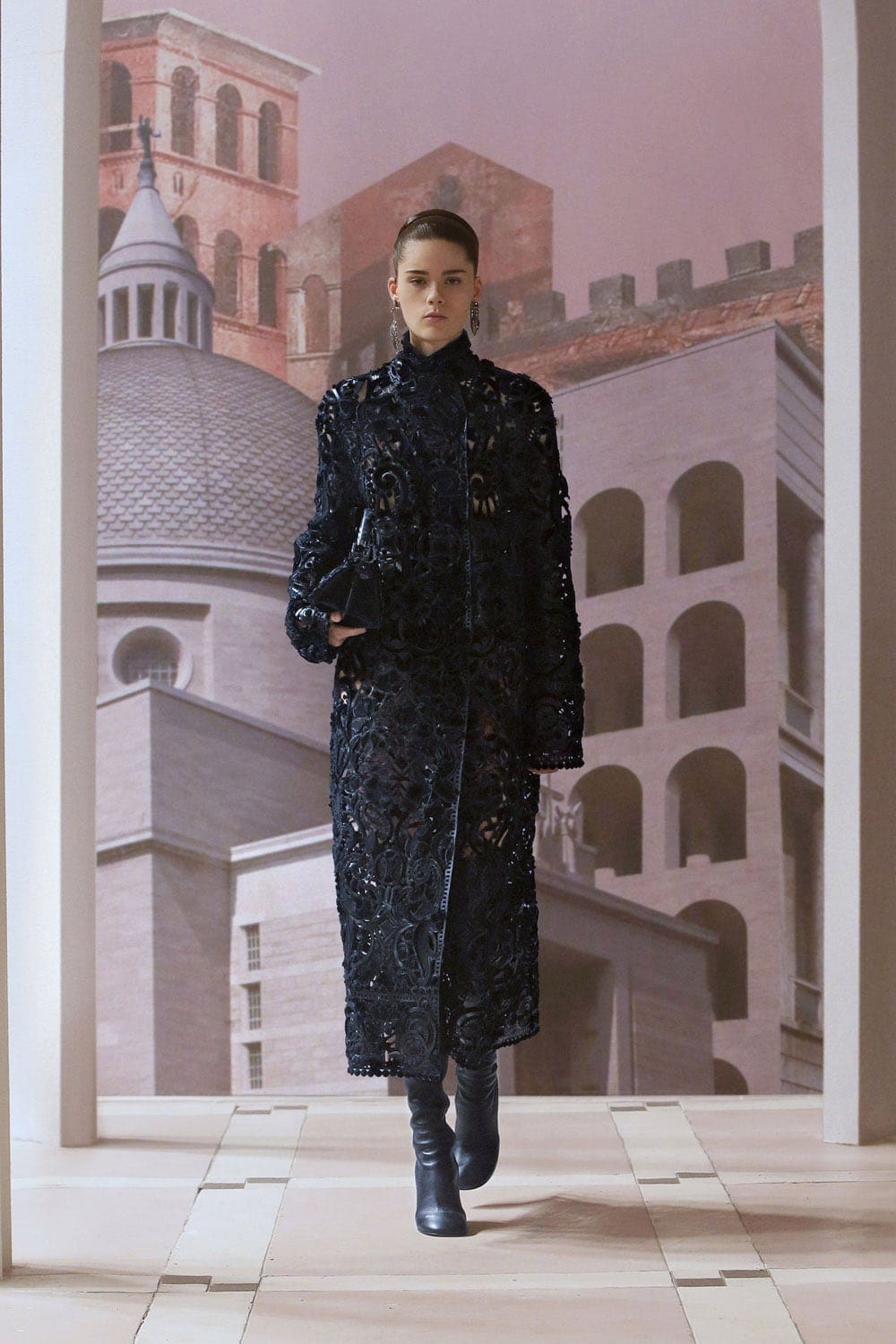 Fendi Haute Couture Fall Winter 2021-2022 by RUNWAY MAGAZINE