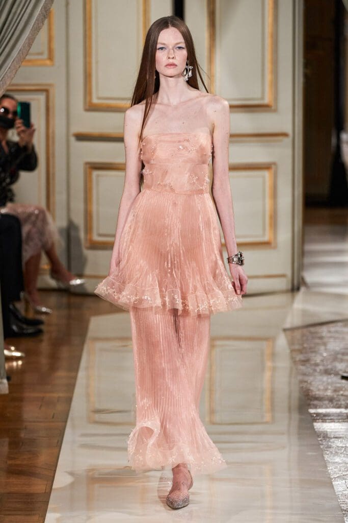 Giorgio Armani Privé Haute Couture Fall Winter 2021-2022 by RUNWAY MAGAZINE