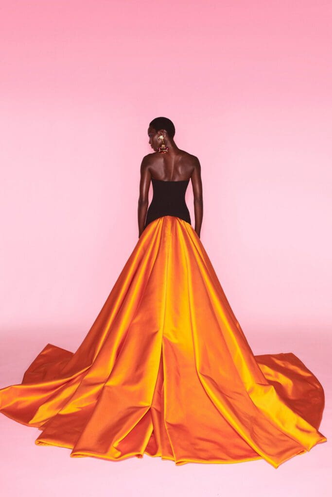 Schiaparelli Haute Couture Autunno Inverno 2021-2022 by RUNWAY MAGAZINE