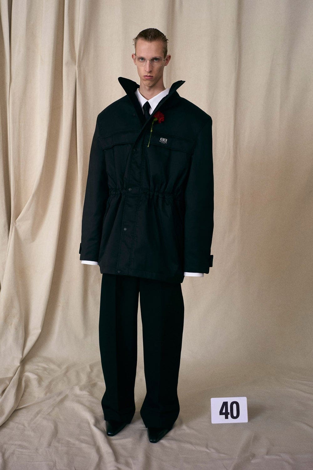 Balenciaga Haute Couture Autunno Inverno 2021-2022 by RUNWAY MAGAZINE