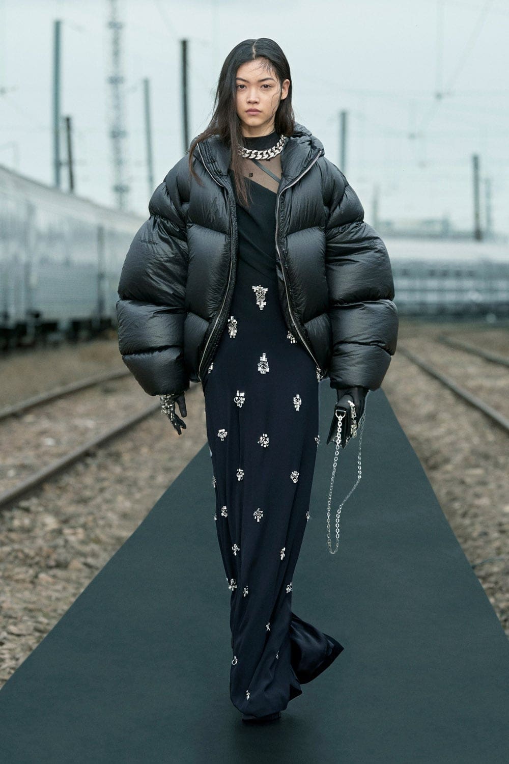 Givenchy Resort 2022 by RUNWAY MAGAZINE