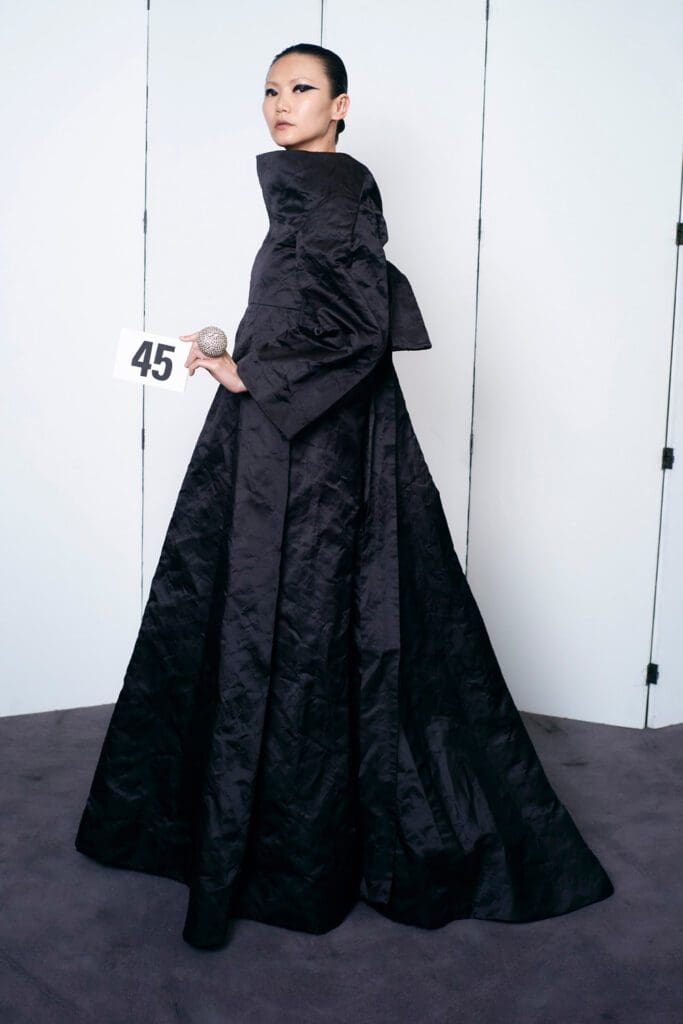 Balenciaga Haute Couture Fall Winter 2021-2022 by RUNWAY MAGAZINE