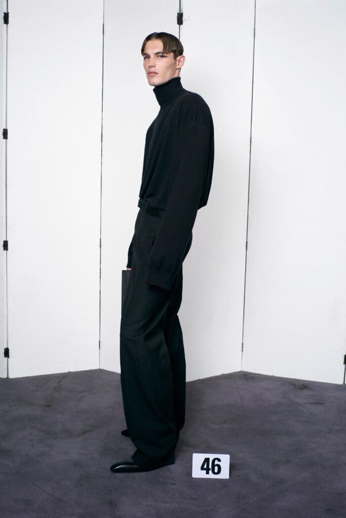 Balenciaga Haute Couture Fall Winter 2021-2022 by RUNWAY MAGAZINE