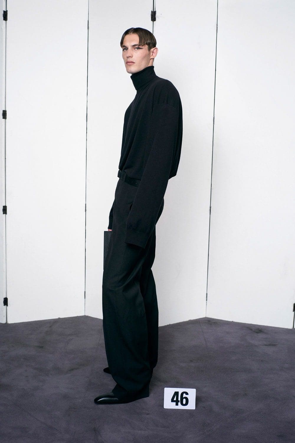 Balenciaga Haute Couture Autunno Inverno 2021-2022 by RUNWAY MAGAZINE