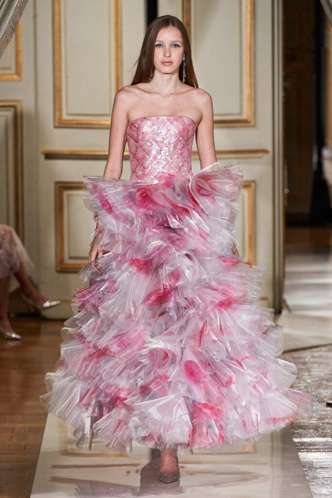 Giorgio Armani Privé Haute Couture Fall Winter 2021-2022 by RUNWAY MAGAZINE