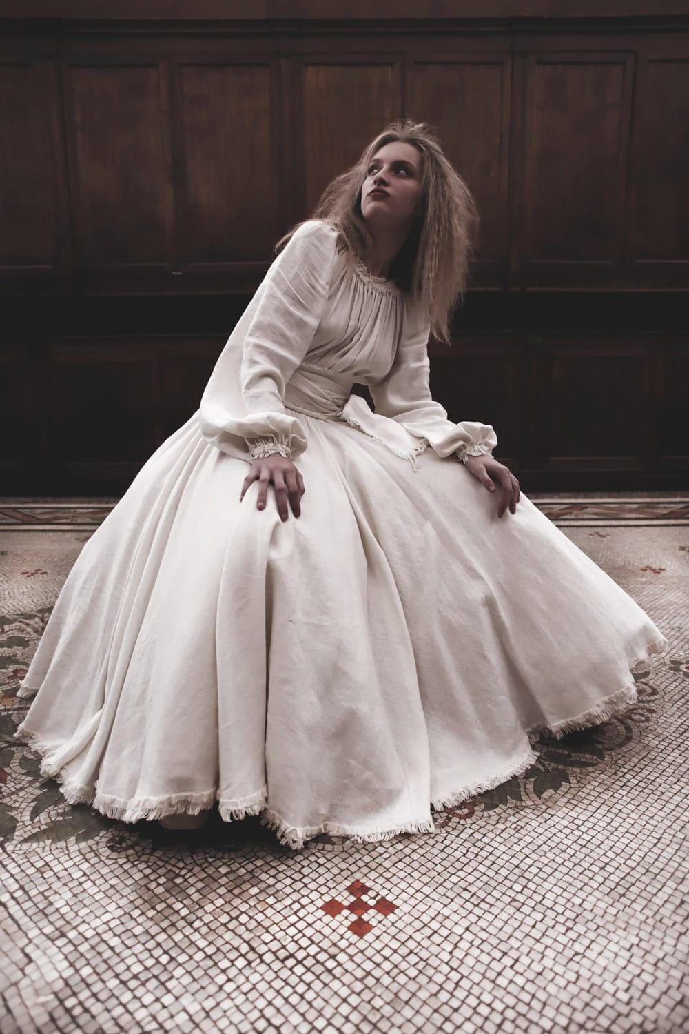 Franck Sorbier Haute Couture Fall Winter 2021-2022 by RUNWAY MAGAZINE