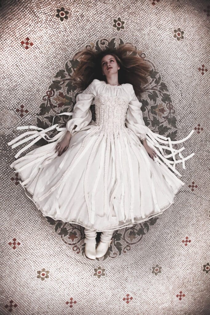 Franck Sorbier Haute Couture Outono Inverno 2021-2022 por RUNWAY MAGAZINE