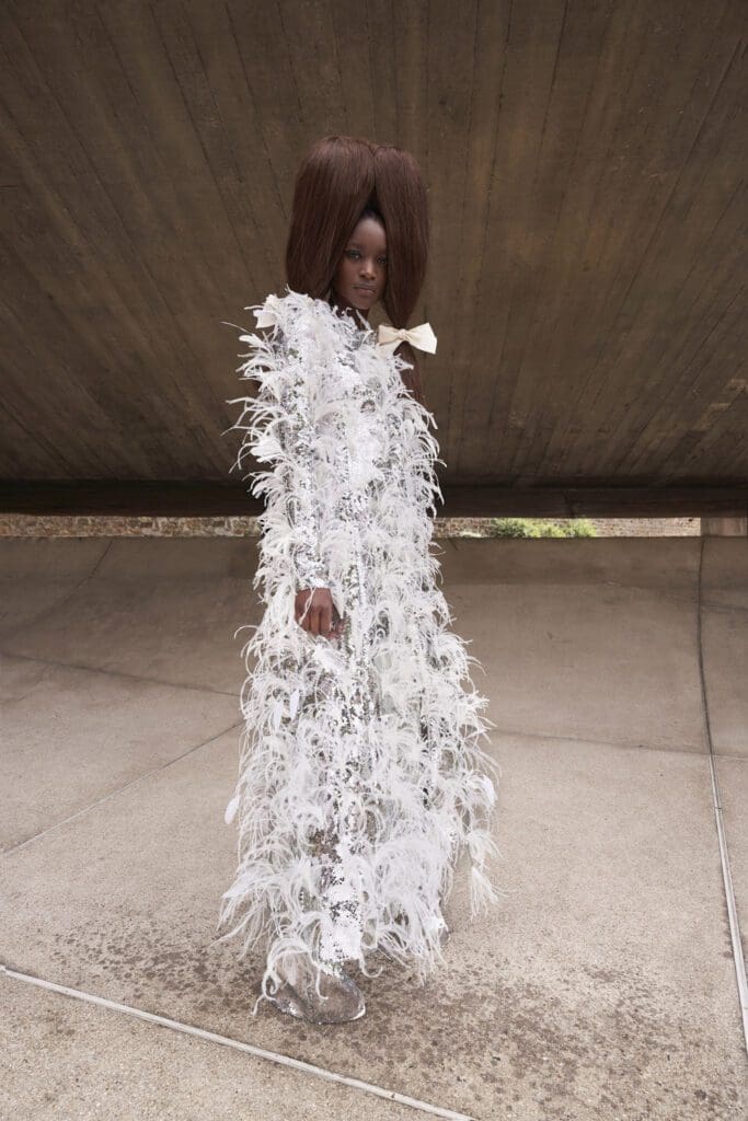 Giambattista Valli Haute Couture Autunno Inverno 2021-2022 by RUNWAY MAGAZINE