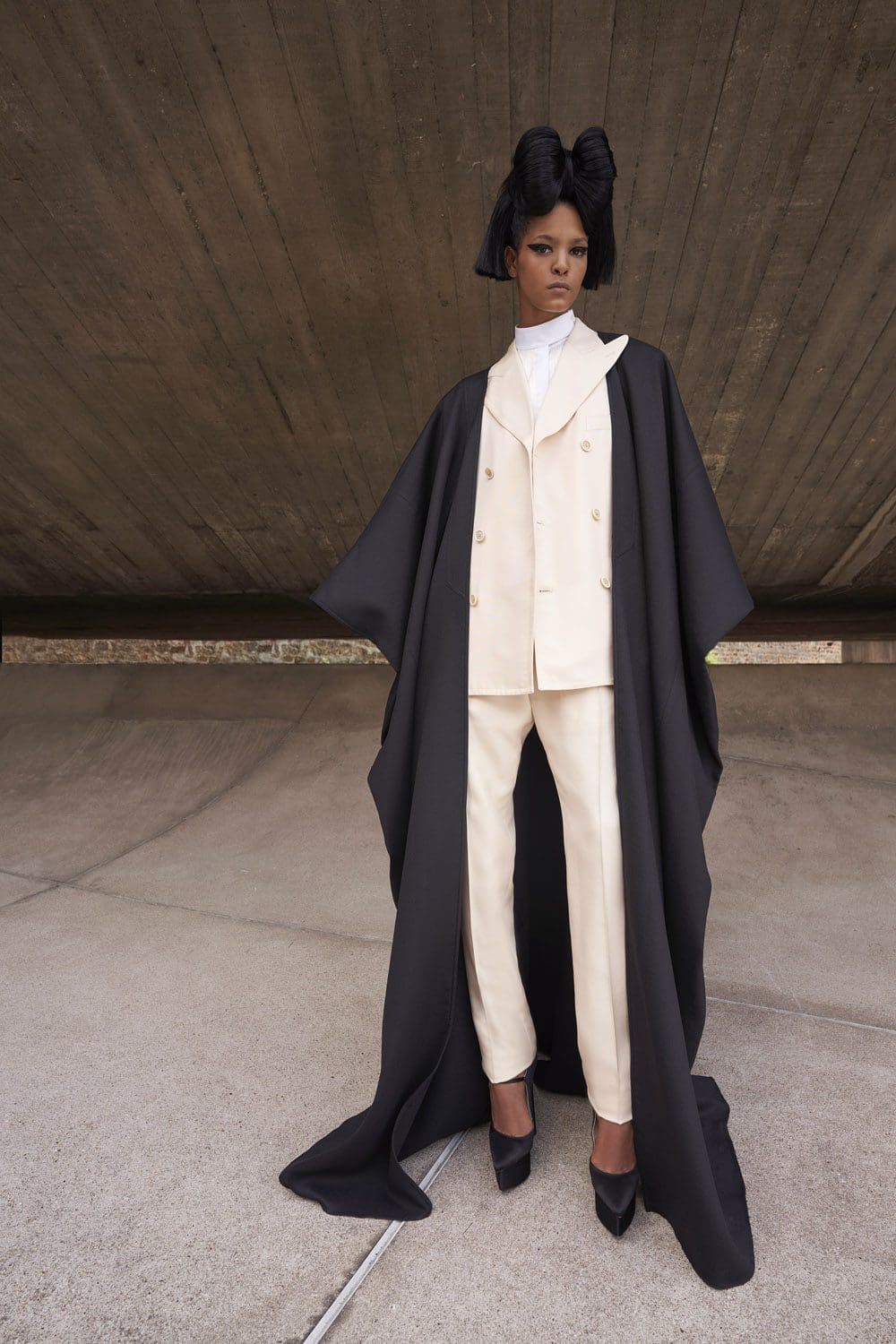 Giambattista Valli Haute Couture Otoño Invierno 2021-2022 de RUNWAY REVISTA