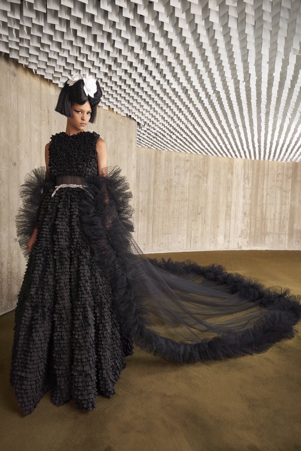 Giambattista Valli Haute Couture Otoño Invierno 2021-2022 de RUNWAY REVISTA