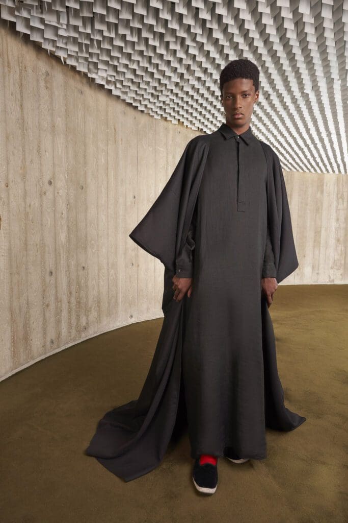 Giambattista Valli Haute Couture Autunno Inverno 2021-2022 by RUNWAY MAGAZINE