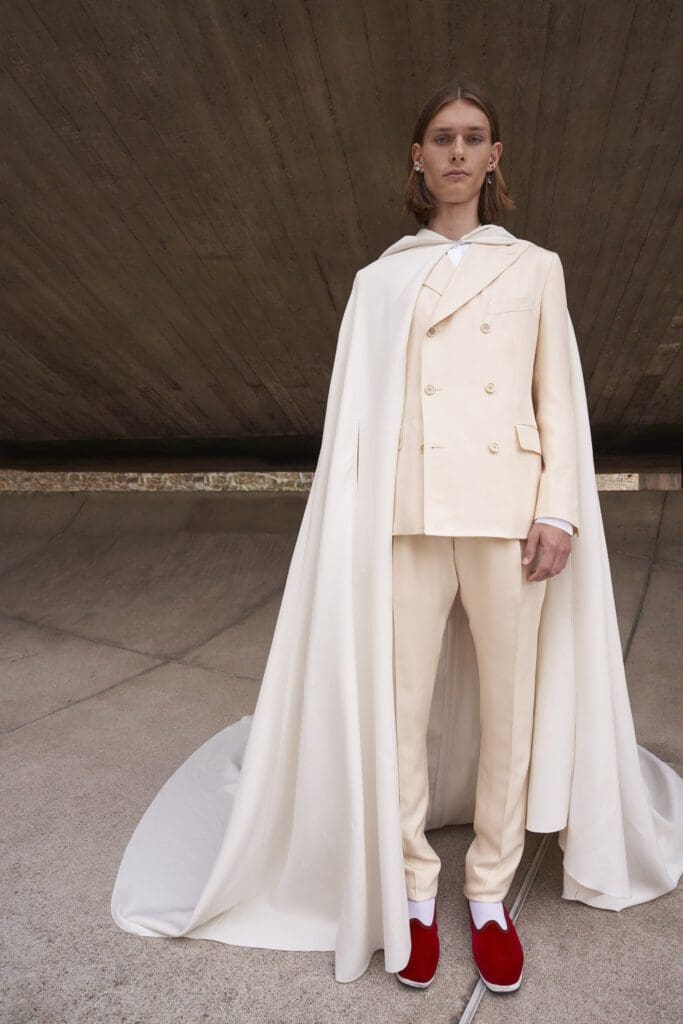 Giambattista Valli Haute Couture Autunno Inverno 2021-2022 by RUNWAY MAGAZINE