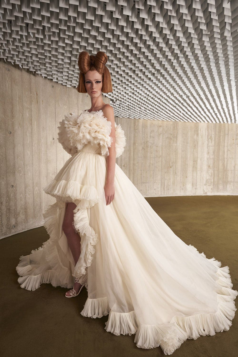 Giambattista Valli Haute Couture Otoño Invierno 2021-2022 de RUNWAY REVISTA