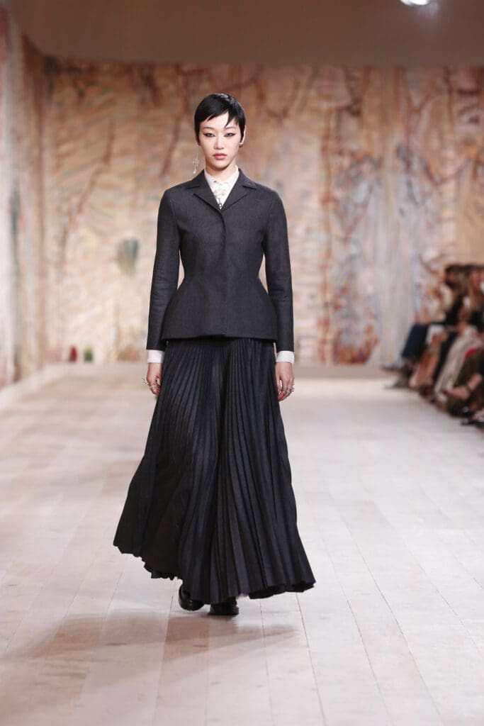 Dior Haute Couture Fall Winter 2021-2022 by RUNWAY MAGAZINE
