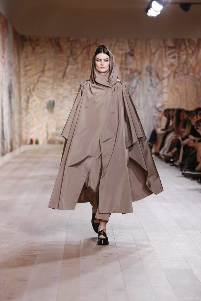 Dior Haute Couture Fall Winter 2021-2022 by RUNWAY MAGAZINE