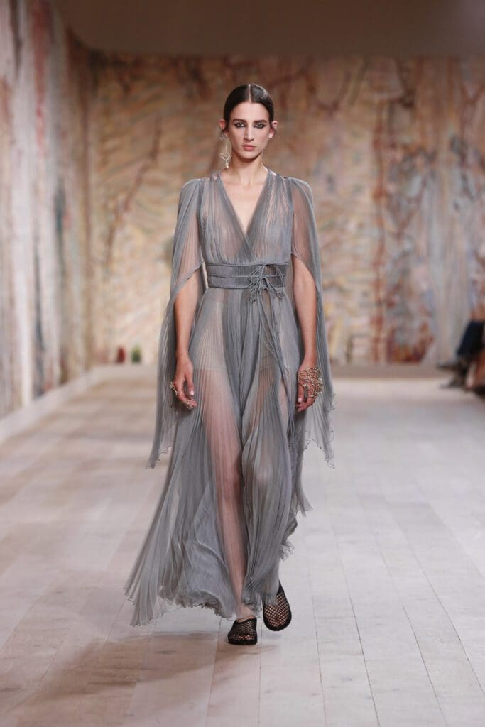 Dior Haute Couture Fall Winter 2021-2022 by RUNWAY MAGAZINE