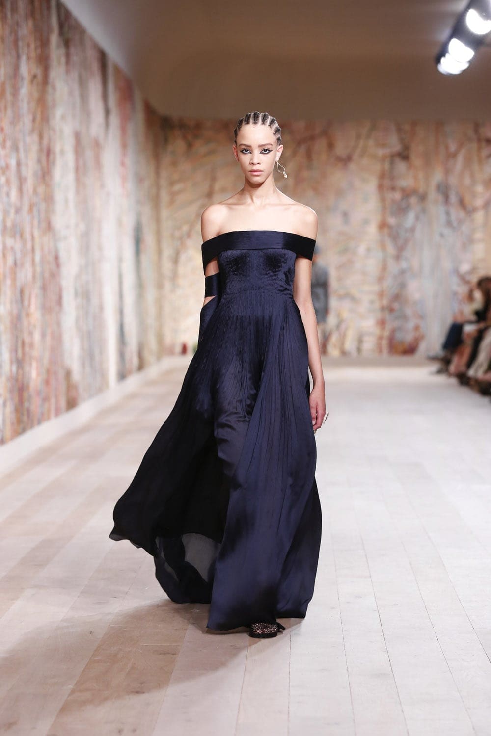 Dior Haute Couture Herbst Winter 2021-2022 von RUNWAY MAGAZIN