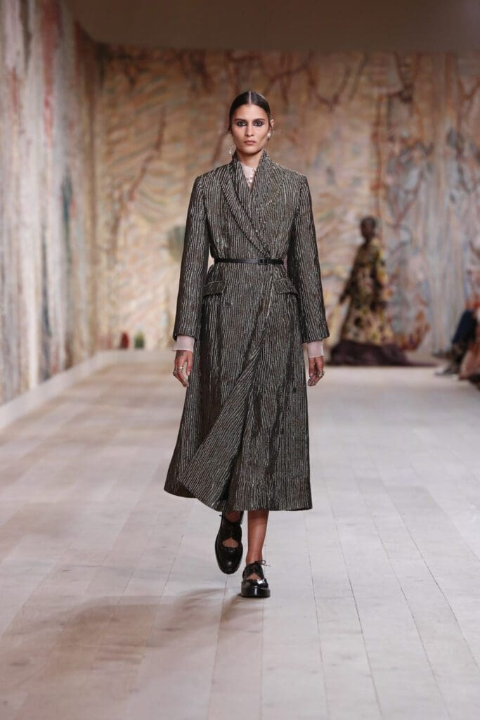 Dior Haute Couture Fall Winter 2021-2022 by RUNWAY MAGAZINE