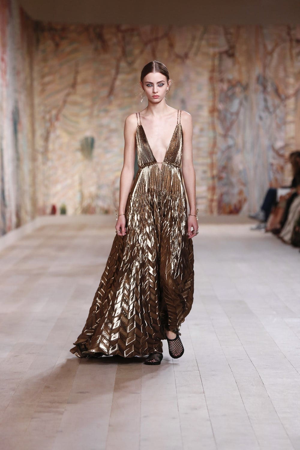Dior Haute Couture Herbst Winter 2021-2022 von RUNWAY MAGAZIN