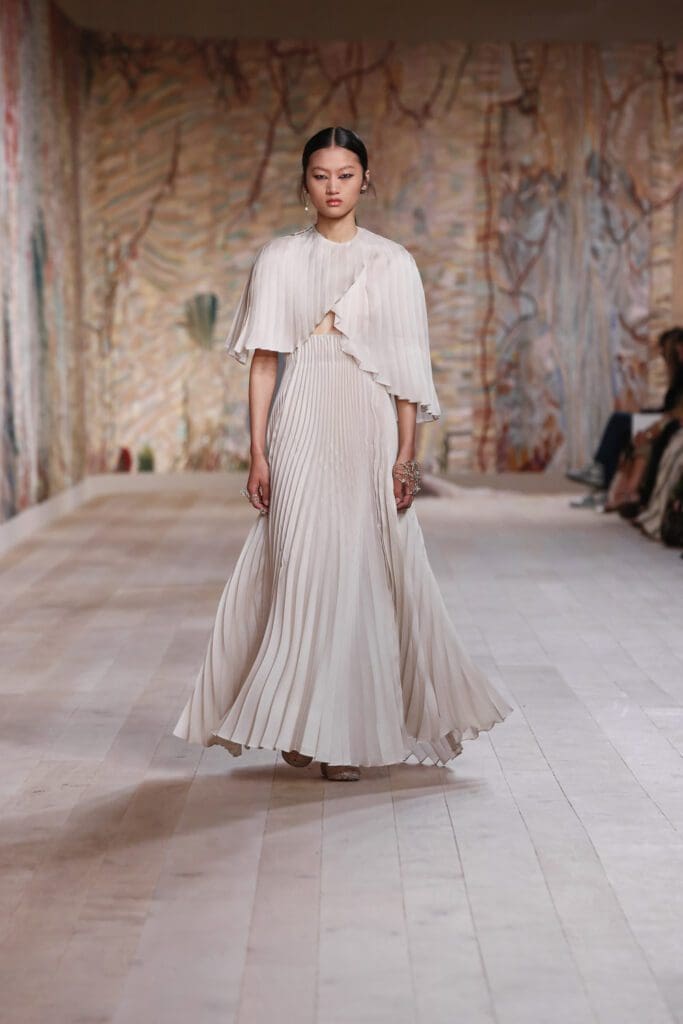 Dior Haute Couture Fall Winter 2021-2022 by RUNWAY MAGAZINE