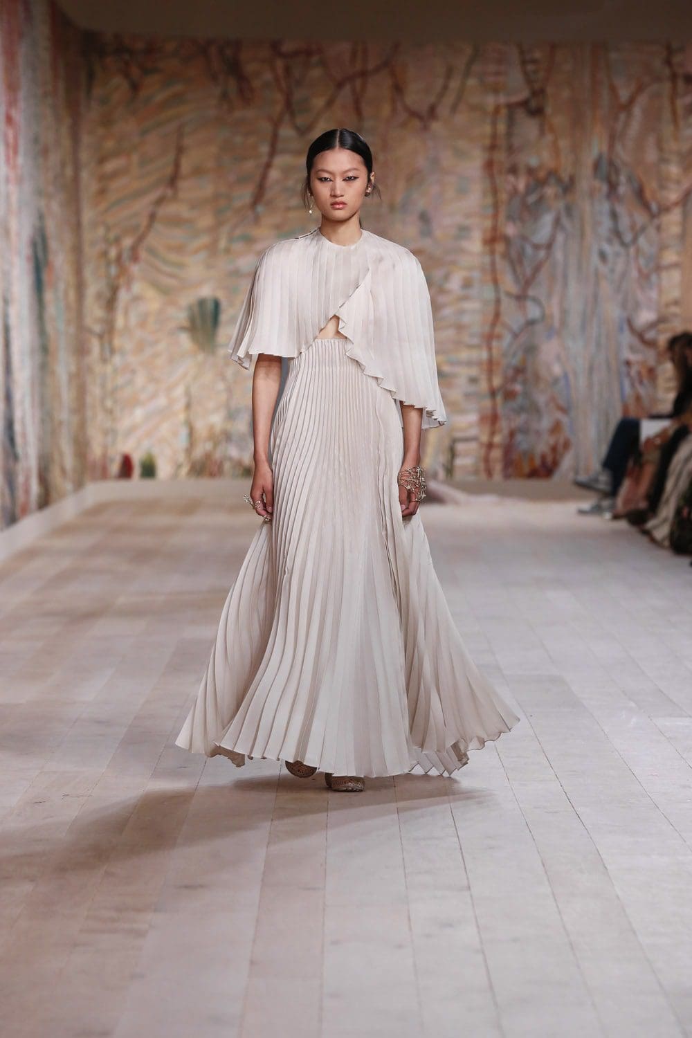 Dior Haute Couture Herbst Winter 2021-2022 von RUNWAY MAGAZIN