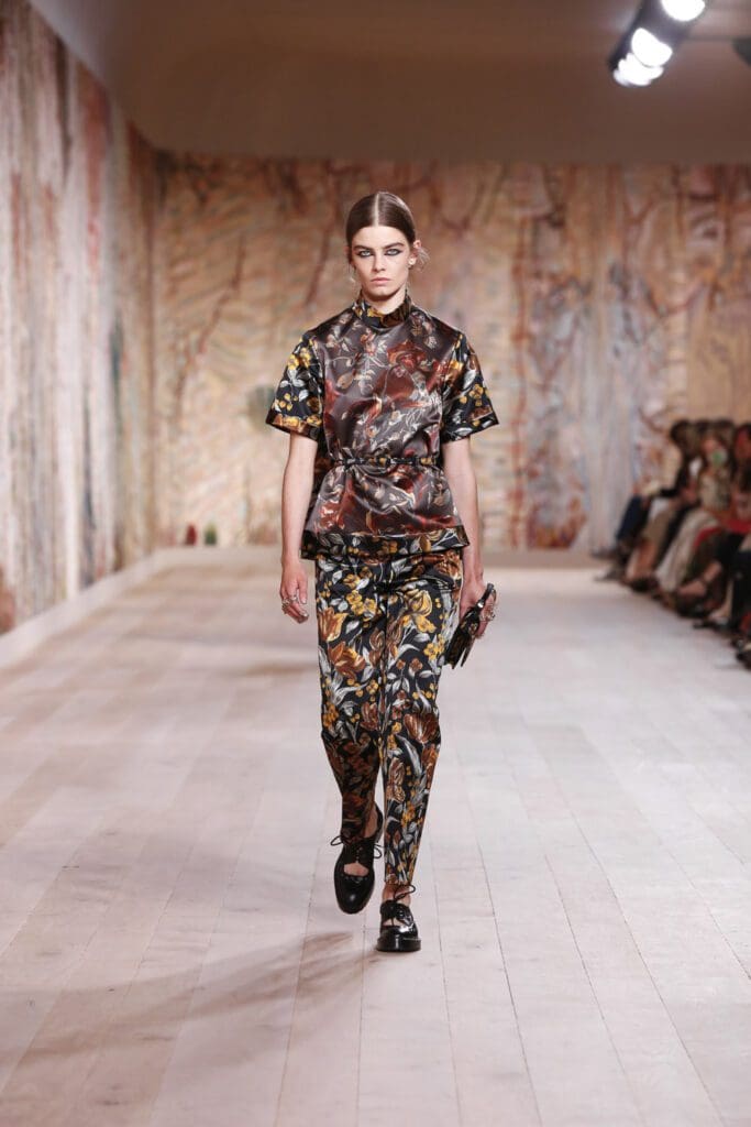 Dior Haute Couture Fall Winter 2021-2022 by RUNWAY MAGAZINE