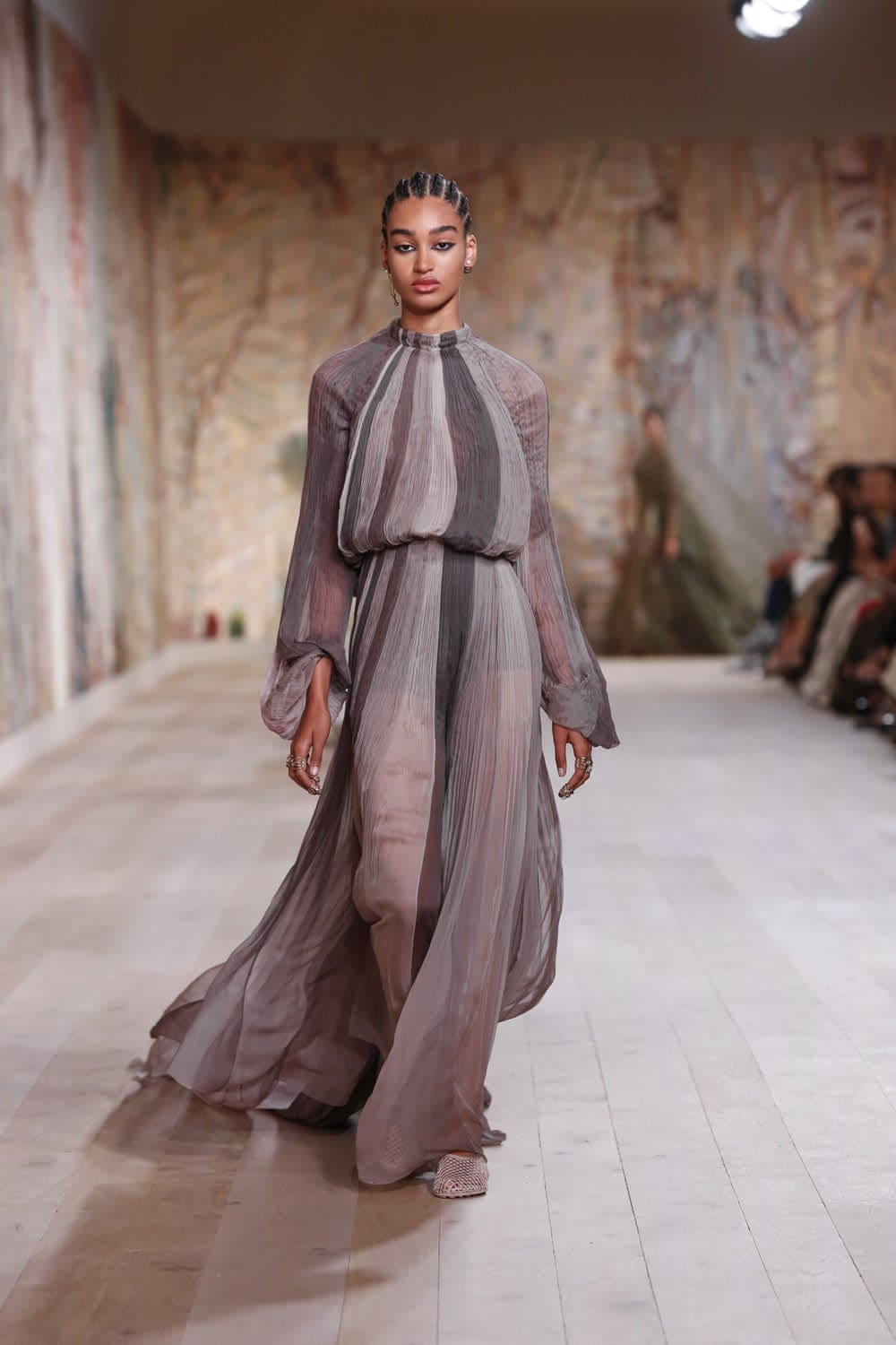 Dior Haute Couture Herbst Winter 2021-2022 von RUNWAY MAGAZIN