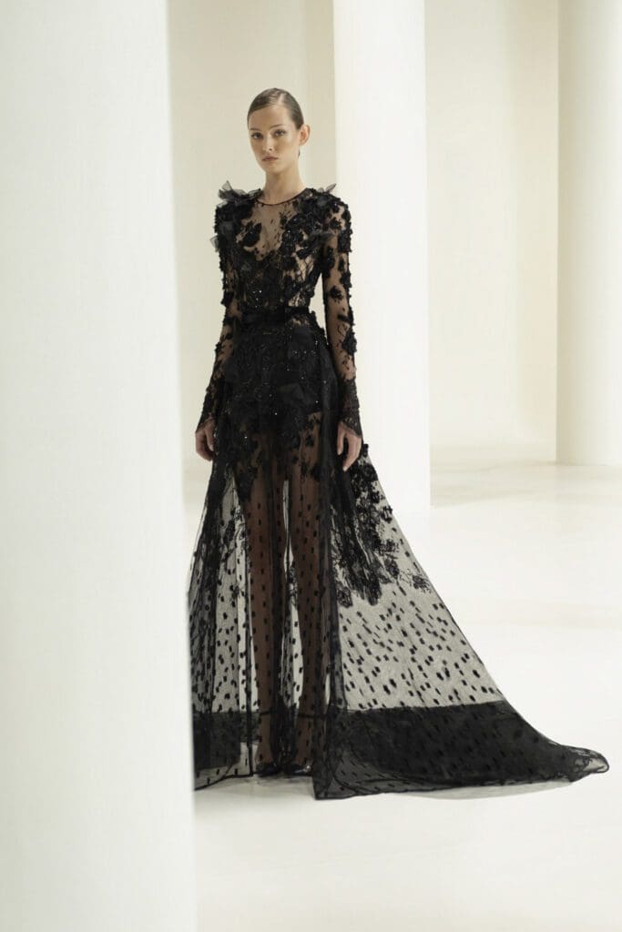 Elie Saab Haute Couture Autunno Inverno 2021-2022 di RUNWAY MAGAZINE