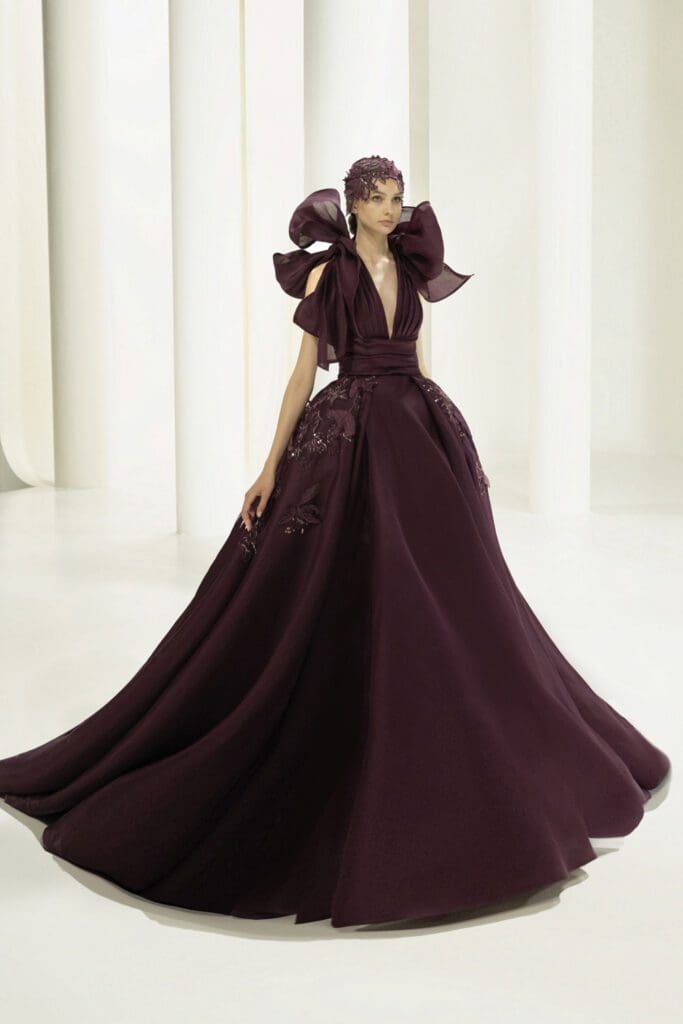 Elie Saab Haute Couture Autunno Inverno 2021-2022 di RUNWAY MAGAZINE