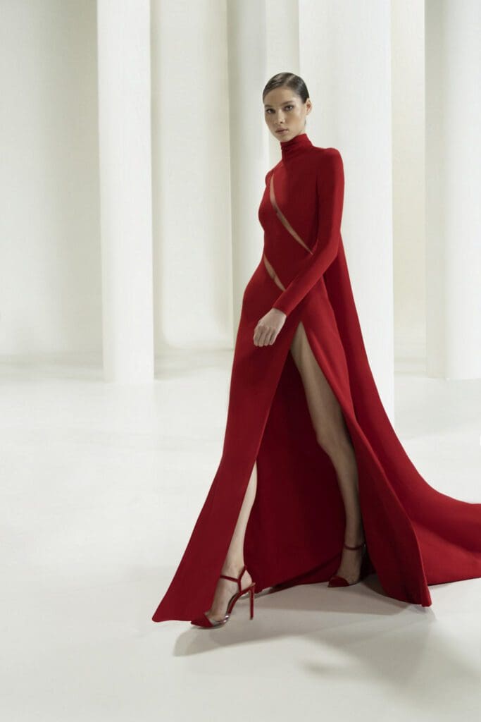 Elie Saab Haute Couture Autunno Inverno 2021-2022 di RUNWAY MAGAZINE