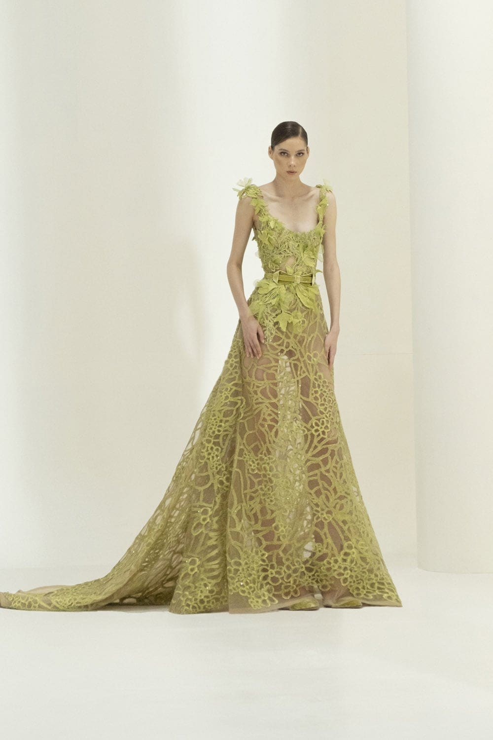 Elie Saab Haute Couture Fall Winter 2021-2022 by RUNWAY MAGAZINE