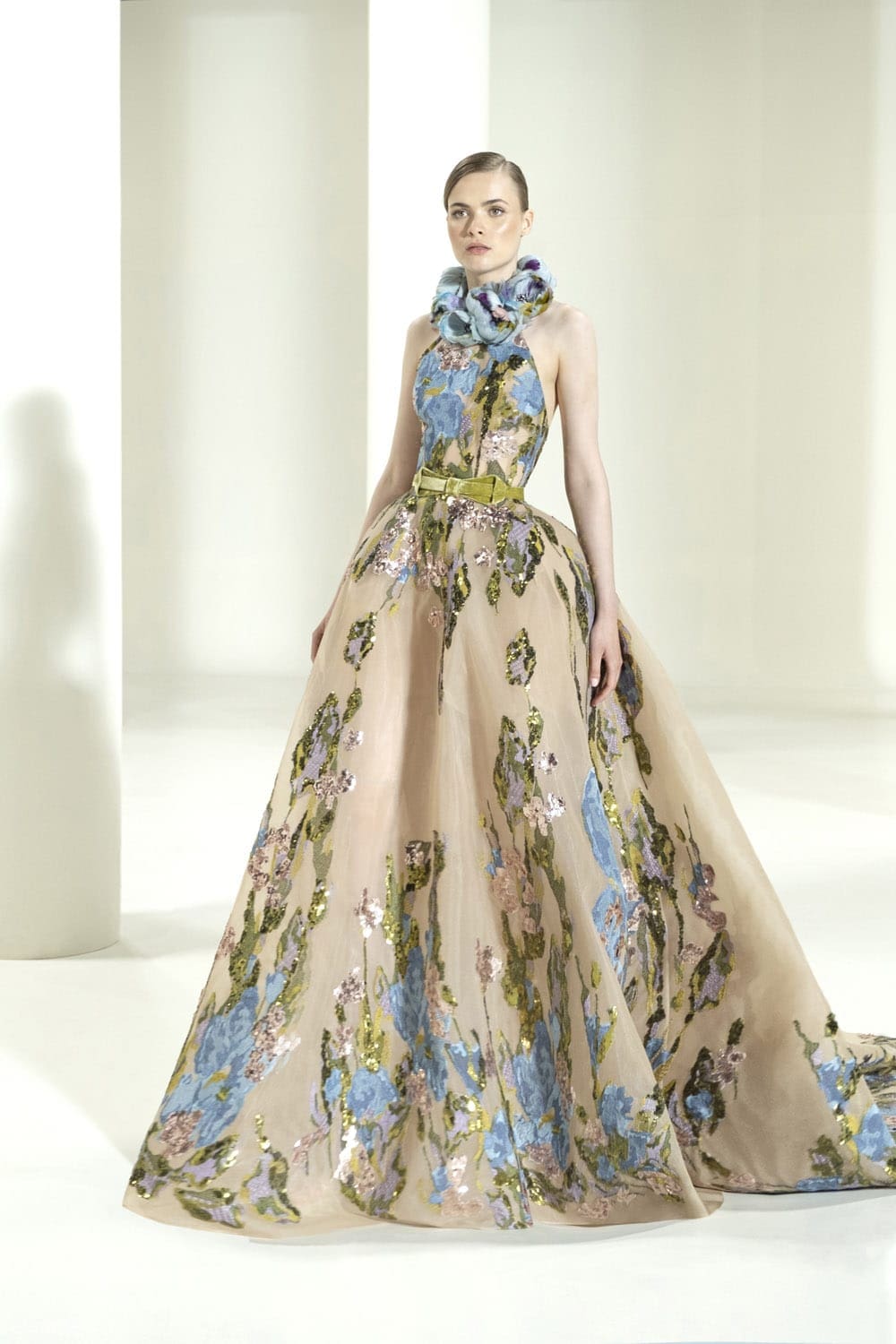 Elie Saab Haute Couture Fall Winter 2021-2022 by RUNWAY MAGAZINE