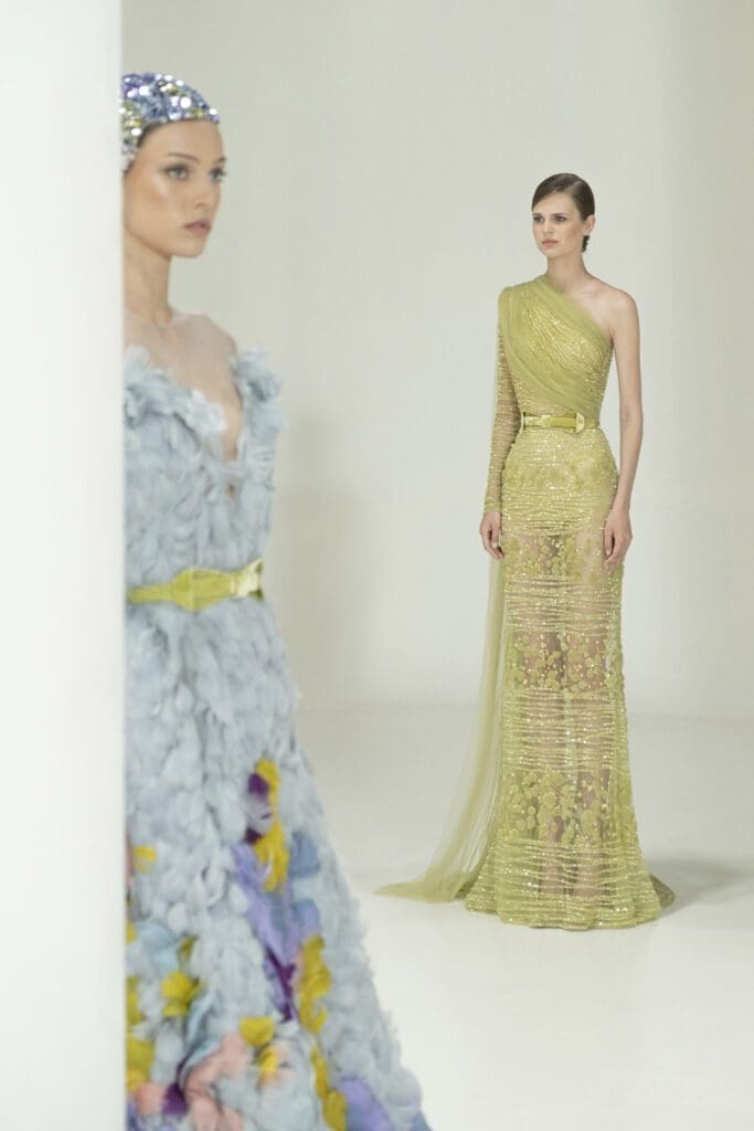 Elie Saab Haute Couture Autunno Inverno 2021-2022 di RUNWAY MAGAZINE