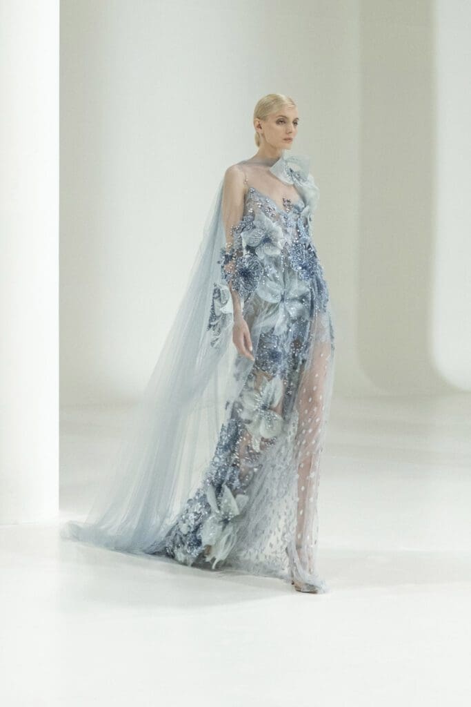 Elie Saab Haute Couture Autunno Inverno 2021-2022 di RUNWAY MAGAZINE