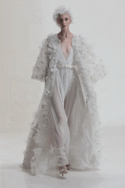 Elie Saab Haute Couture Automne Hiver 2021-2022 par RUNWAY MAGAZINE