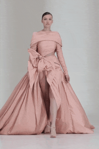 Elie Saab Haute Couture Automne Hiver 2021-2022 par RUNWAY MAGAZINE