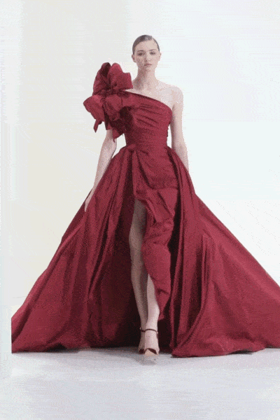 Elie Saab Haute Couture Automne Hiver 2021-2022 par RUNWAY MAGAZINE
