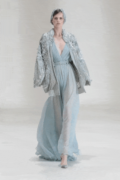 Elie Saab Haute Couture Automne Hiver 2021-2022 par RUNWAY MAGAZINE