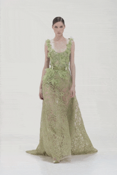 Elie Saab Haute Couture Automne Hiver 2021-2022 par RUNWAY MAGAZINE