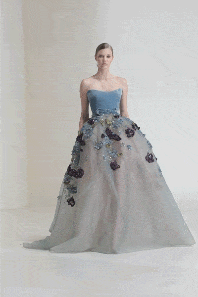 Elie Saab Haute Couture Automne Hiver 2021-2022 par RUNWAY MAGAZINE