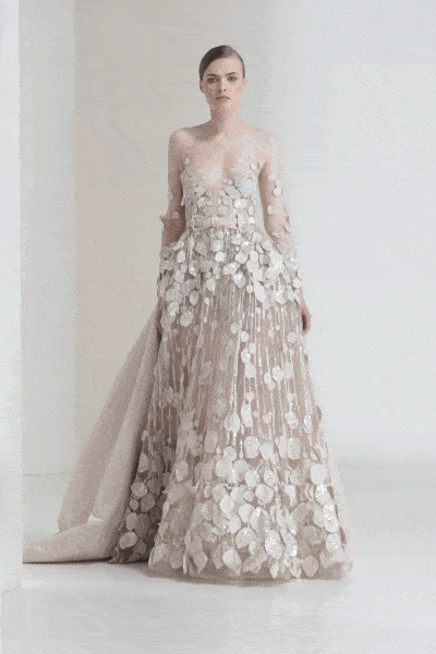 Elie Saab Haute Couture Automne Hiver 2021-2022 par RUNWAY MAGAZINE