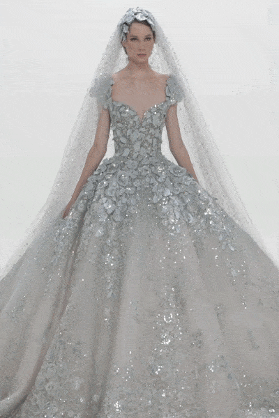 Elie Saab Haute Couture Automne Hiver 2021-2022 par RUNWAY MAGAZINE