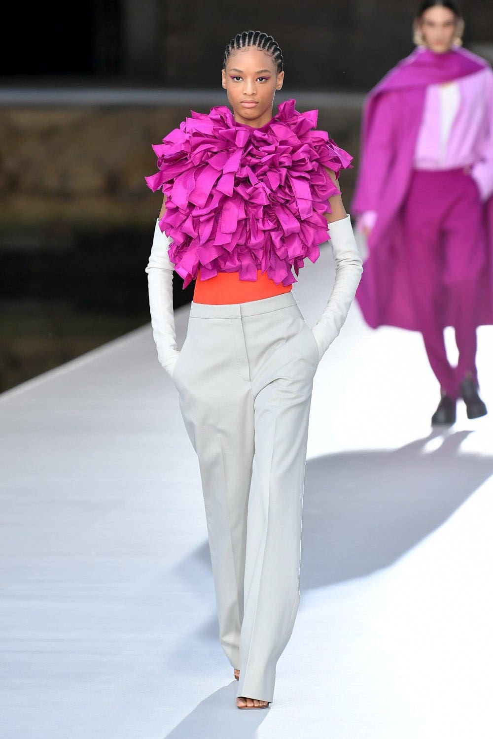 Valentino Couture Herbst Winter 2021-2022 von RUNWAY MAGAZIN