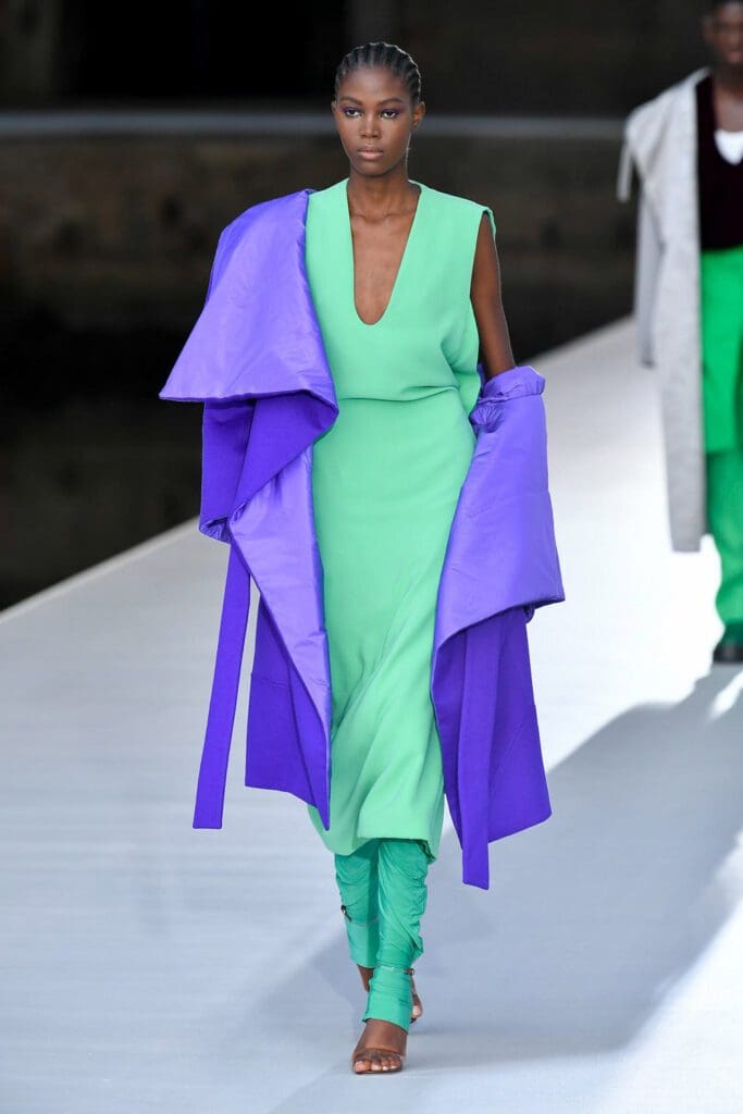 Valentino Couture Fall Winter 2021-2022 by RUNWAY MAGAZINE