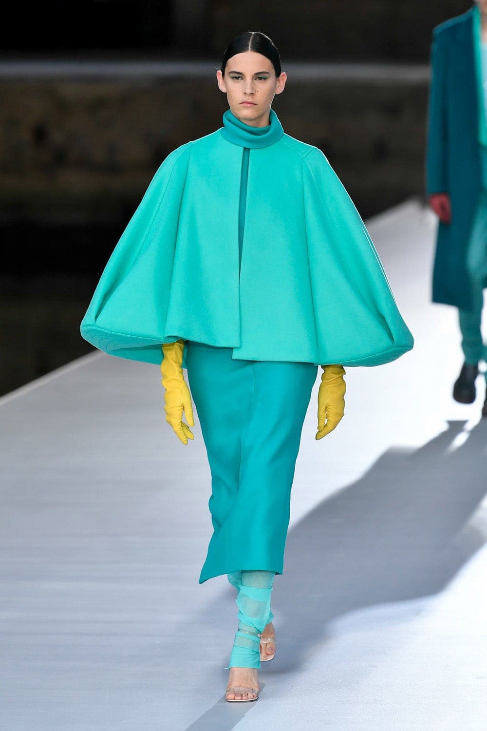 Valentino Couture Herbst Winter 2021-2022 von RUNWAY MAGAZIN