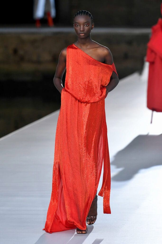 Valentino Couture Fall Winter 2021-2022 by RUNWAY MAGAZINE