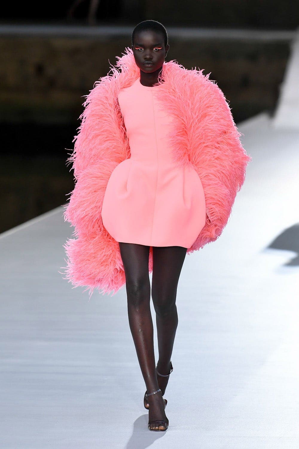 Valentino Couture Herbst Winter 2021-2022 von RUNWAY MAGAZIN