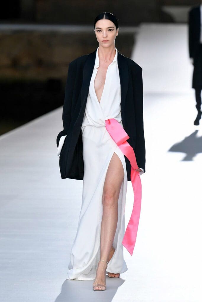 Valentino Couture Fall Winter 2021-2022 by RUNWAY MAGAZINE