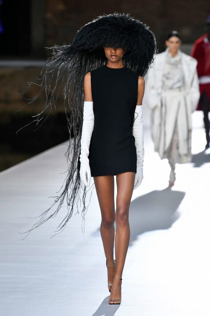 Valentino Couture Fall Winter 2021-2022 by RUNWAY MAGAZINE